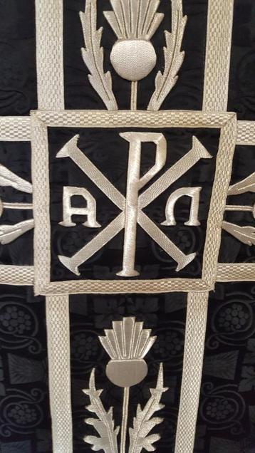 Chasuble beschikbaar voor biedingen