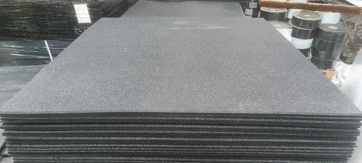 fitnesstegel in rubber, Sport en Fitness, Fitnessmaterialen, Nieuw, Fitnessmat, Ophalen of Verzenden