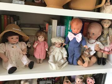 Diverses jolies poupées anciennes 