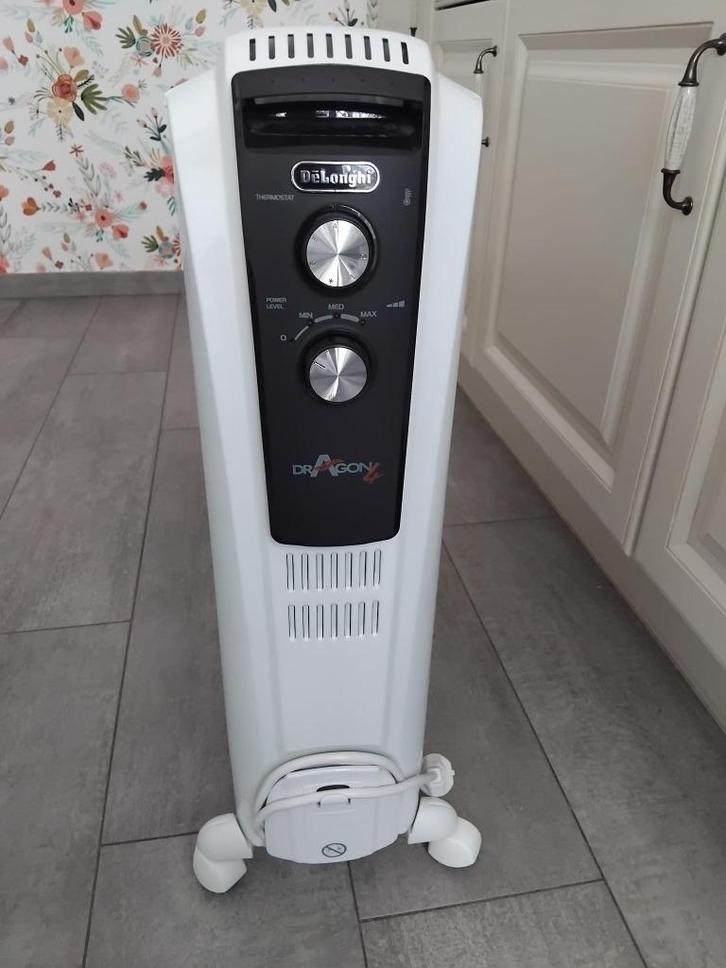 bijverwarming, Doe-het-zelf en Bouw, Verwarming en Radiatoren, Zo goed als nieuw, Radiator, 800 watt of meer, Ophalen