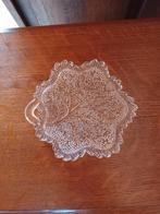 Bijzetbordjes in glas, Antiek en Kunst, Antiek | Glaswerk en Kristal, Ophalen of Verzenden