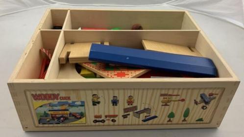 Beleduc Woody Click Box avec pièces Boîte de fête avec pièce, Enfants & Bébés, Jouets | Jouets en bois, Utilisé, Enlèvement ou Envoi