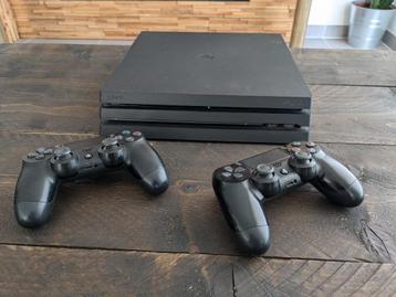 PS4 Pro 1TB met 2 controllers en 2 spellen disponible aux enchères