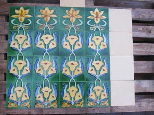 15 rijen van 4 kleurrijke wandtegels in relief (van 15x60cm), Doe-het-zelf en Bouw, Tegels, Nieuw, Wandtegels, Ophalen