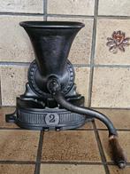 Gietijzeren handmatige koffiemolen, Antiek en Kunst, Ophalen