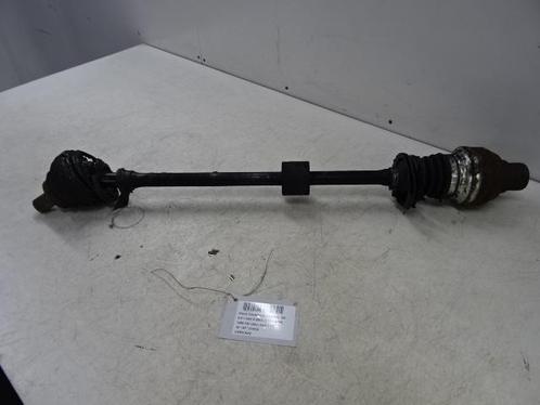 AANDRIJFAS RECHTS VOOR Volkswagen Touran (5T1), Auto-onderdelen, Remmen en Aandrijving, Volkswagen, Gebruikt