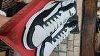 Puma 43, Wit, Nieuw, Ophalen of Verzenden, Sneakers