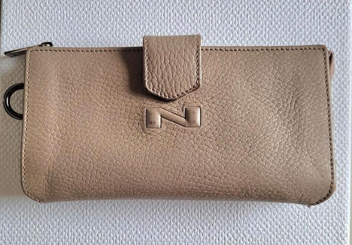 Nathan‑Baume portemonnee – Taupe lederlook – Veel vakjes, Handtassen en Accessoires, Portemonnees, Gebruikt, Overige merken, Beige