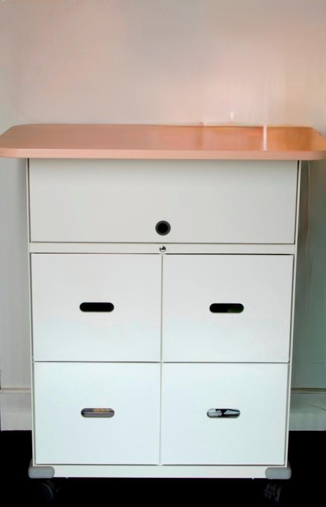 Vitra Caravan kast met wielen, Huis en Inrichting, Kasten | Ladekasten, Zo goed als nieuw, 100 tot 150 cm, 50 tot 100 cm, 50 tot 75 cm