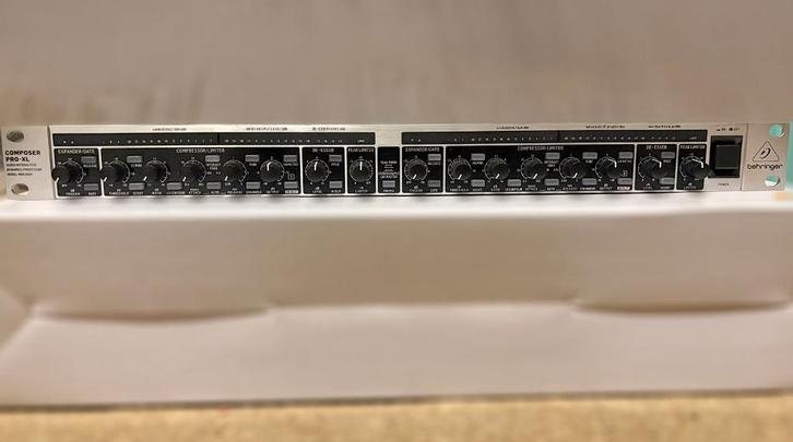Behringer Composer Pro-XL (MDX2600), Audio, Tv en Foto, Professionele apparaten, Zo goed als nieuw, Ophalen of Verzenden