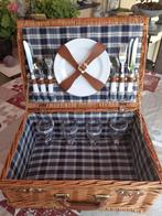 Te koop een picknickmand voor 4 personen, Ophalen, Zo goed als nieuw