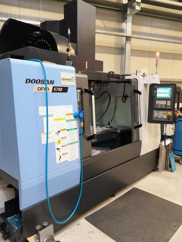 Fraiseuse cnc 3 axes, Zakelijke goederen, Machines en Bouw | Metaalbewerking, Ophalen