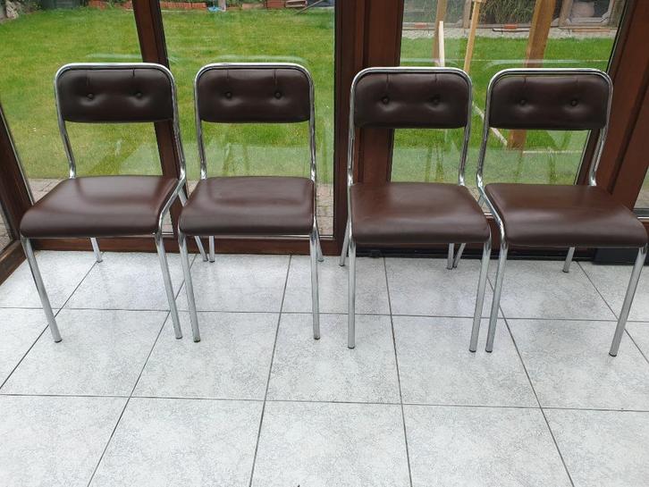 Vier Vintage Stoelen, Huis en Inrichting, Stoelen, Gebruikt, Vier, Leer, Metaal, Bruin, Ophalen