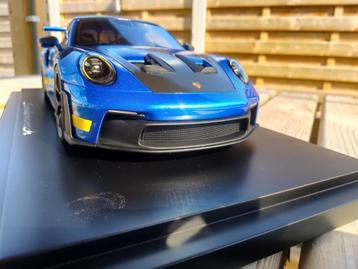 Porsche 992 gt3 rs 1/18 Spark / geen autoart beschikbaar voor biedingen