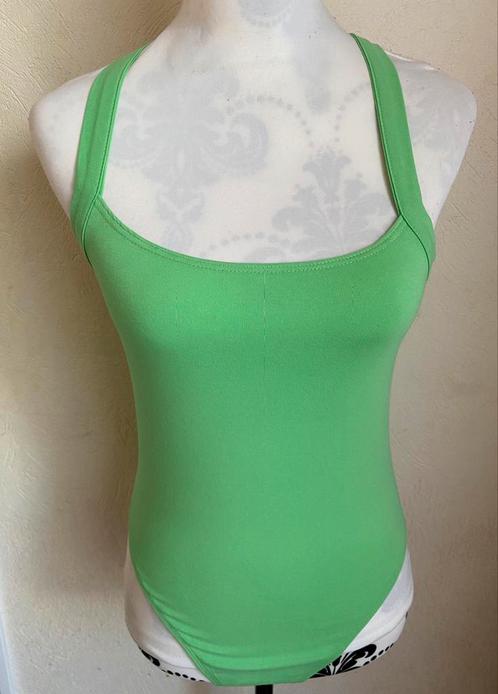 Miss Selfridge body met gekruiste rugriemen maat 40, Kleding | Dames, Topjes, Zonder mouw, Ophalen of Verzenden