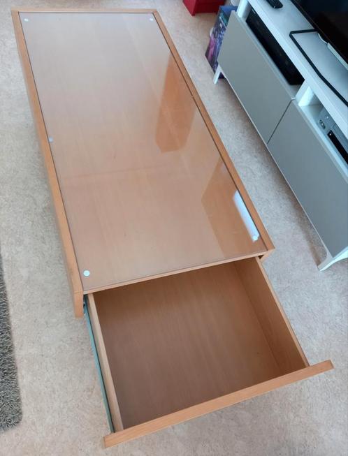 Salontafel in de woonkamer met 2 opberglades, Huis en Inrichting, Tafels | Salontafels, Zo goed als nieuw, Glas, Ophalen