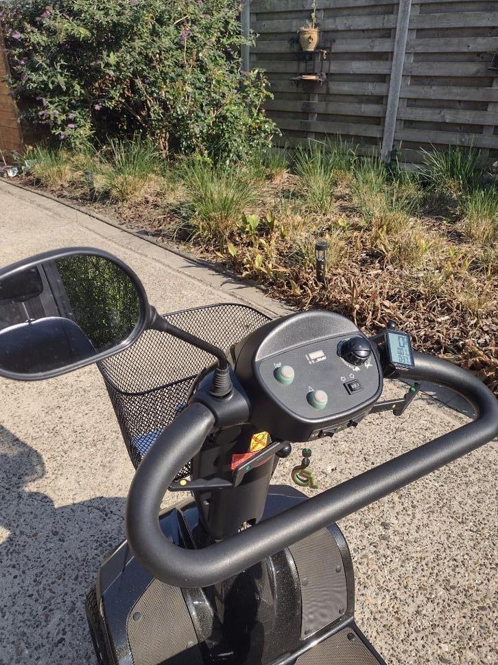 scootmobiel ST4DPLUS amper gebruikt, Diversen, Brommobielen en Scootmobielen, Zo goed als nieuw, Drive, 26 t/m 35 km, 11 t/m 15 km/u