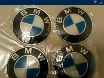 Bmw stickers in zwart wit carbon,full en wit zwart 》4 x 65mm beschikbaar voor biedingen
