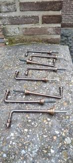 8 Gordijnhouders, Ophalen