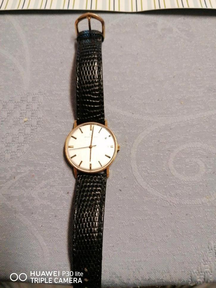 Montre Universal Genève 18k, Handtassen en Accessoires, Horloges | Heren, Goud, Goud