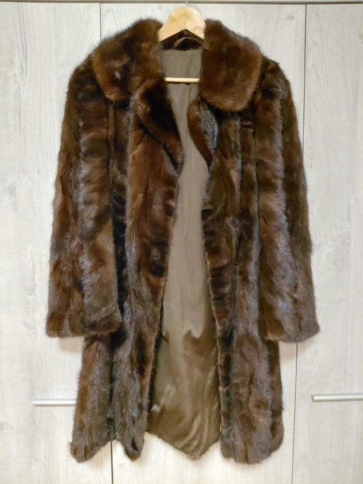 Prachtige vintage echte bontjas, Kleding | Dames, Jassen | Winter, Zo goed als nieuw, Maat 42/44 (L), Bruin, Ophalen of Verzenden