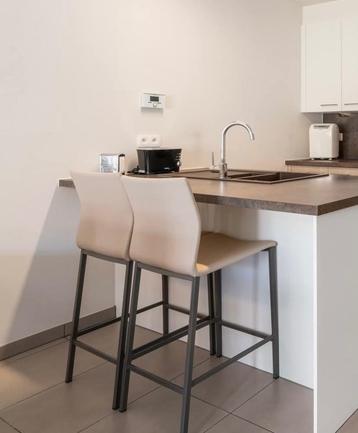 Barstoelen beschikbaar voor biedingen