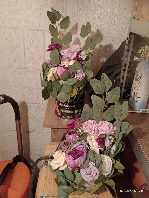 2 bloemstukken kunstbloemen, Huis en Inrichting, Woonaccessoires | Kunstplanten en Kunstbloemen, Nieuw, Binnen, Buiten, Ophalen of Verzenden