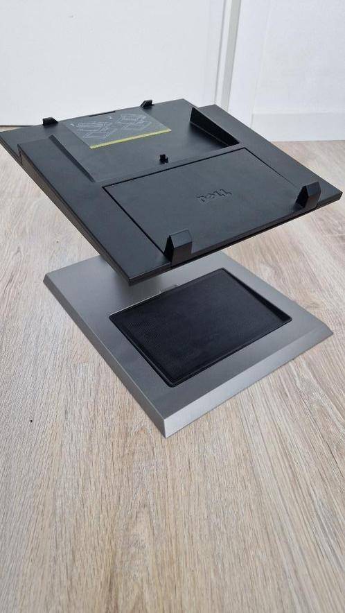 Dell Laptop Dock Stand with Tray XY5PP, Computers en Software, Dockingstations, Zo goed als nieuw, Laptop, Ophalen