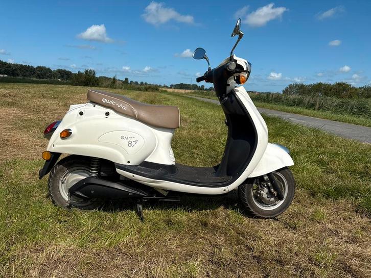 Qwic elektrische Scooter Emoto87 2500km’s, Fietsen en Brommers, Snorfietsen en Snorscooters, Gebruikt, Overige merken, Elektrisch
