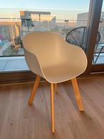 2 Stoelen - houten onderstel met witte kuip, Huis en Inrichting, Stoelen, Ophalen, Gebruikt