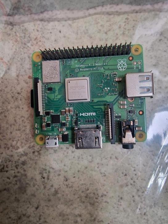 raspberry pi 3 model a+, Computers en Software, Netwerkkaarten, Zo goed als nieuw, Ophalen of Verzenden