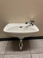 Handenwasser met kraan, Huis en Inrichting, Badkamer | Badkamermeubels, Ophalen, Minder dan 50 cm, Gebruikt, Minder dan 25 cm