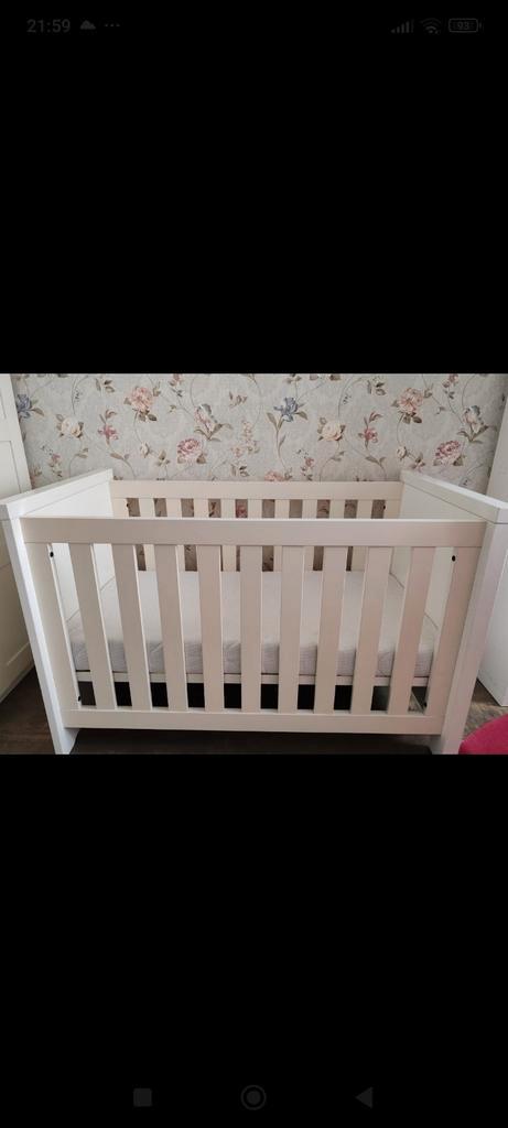 Chambre de bébé complète en bon état, Enfants & Bébés, Chambre d'enfant | Chambres d'enfant complètes, Enlèvement