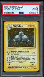 Magneton Holo PSA 8 - 9/102 - Base Set 1999, Hobby en Vrije tijd, Verzamelkaartspellen | Pokémon, Verzenden, Zo goed als nieuw