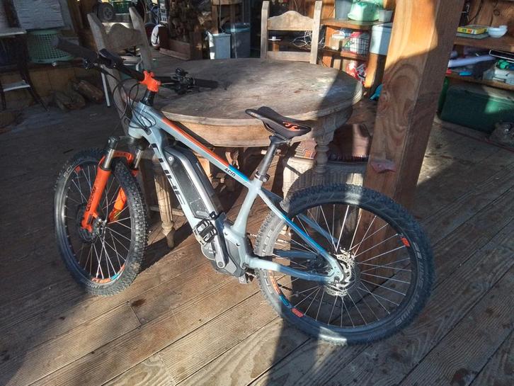 Cube 24” Junior E MTB, Fietsen en Brommers, Fietsen | Mountainbikes en ATB, Ophalen