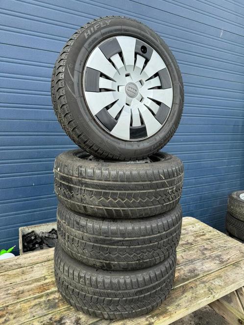 Audi A3 Velgen set TT A4 Winterbanden 5x112 205-55-16, Autos : Pièces & Accessoires, Pneus & Jantes, Pneus et Jantes, Pneus hiver