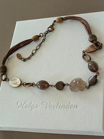 Collier Helga Verlinden couleur marron, Enlèvement ou Envoi, Comme neuf