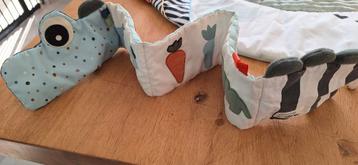 Done by deer babyboek soft book croco beschikbaar voor biedingen
