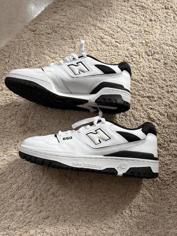 New Balance 550  beschikbaar voor biedingen