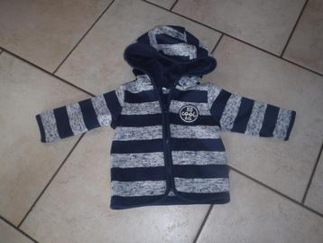 blauw vest met lijnen maat 68 beschikbaar voor biedingen