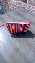 Kleine veelkleurige toilettas, Handtassen en Accessoires, Toilettassen, Ophalen of Verzenden, Nieuw, Roze, Heer of Dame