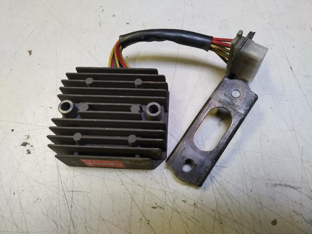 honda goldwing 1100 spanningsregelaar, Enlèvement ou Envoi, Utilisé