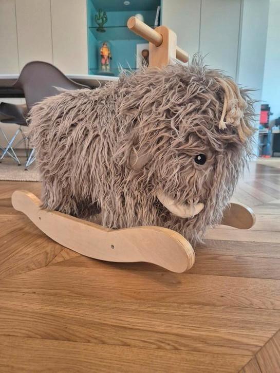 Cheval à bascule Kids Concept mammouth + manche, Enfants & Bébés, Chambre d'enfant | Aménagement & Décoration, Comme neuf, Enlèvement