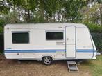 Adria caravan - mover - zonnepaneel/off-grid - frans bed, Caravans en Kamperen, Omvormbare zithoek, Ringverwarming, Treinzit, Particulier