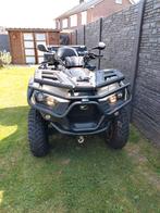 Topper van een kymco mxu 550, Motoren
