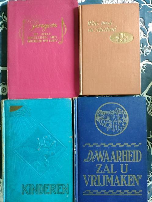 Zeldzame Wachttoren publicaties, Boeken, Godsdienst en Theologie, Gelezen, Ophalen of Verzenden