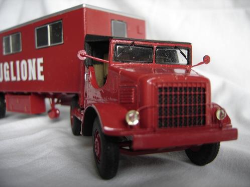 Chouchettes Marmon + trailer Circus Bouglione, Hobby & Loisirs créatifs, Voitures miniatures | 1:50, Neuf, Bus ou Camion, Autres marques