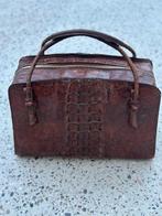 croco dokterstas, Ophalen