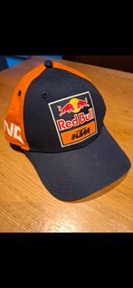 Nouveau chapeau Redbull, Enlèvement, Casquette