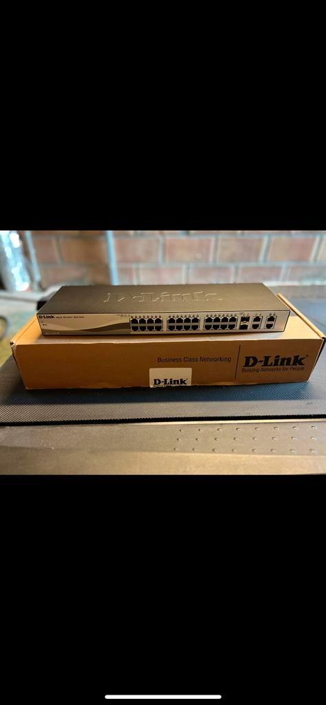 D-Link Web Smart Switch DES-1210-28, Computers en Software, Netwerk switches, Zo goed als nieuw, Ophalen